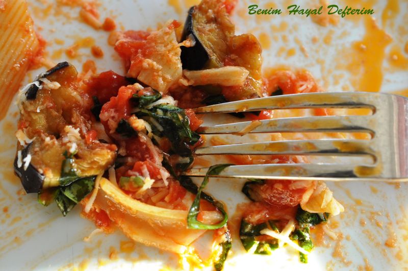 Patlıcanlı penne 3