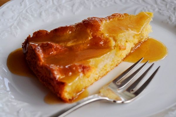 Brandy soslu elmalı kek