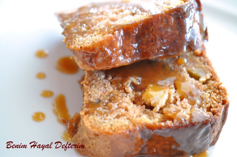 Toffee soslu elmalı kek 2